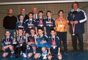 Fußballteam 2002: 4. Rang Bundesmeisterschaft Halle in Salzburg fu_halle_BM2002